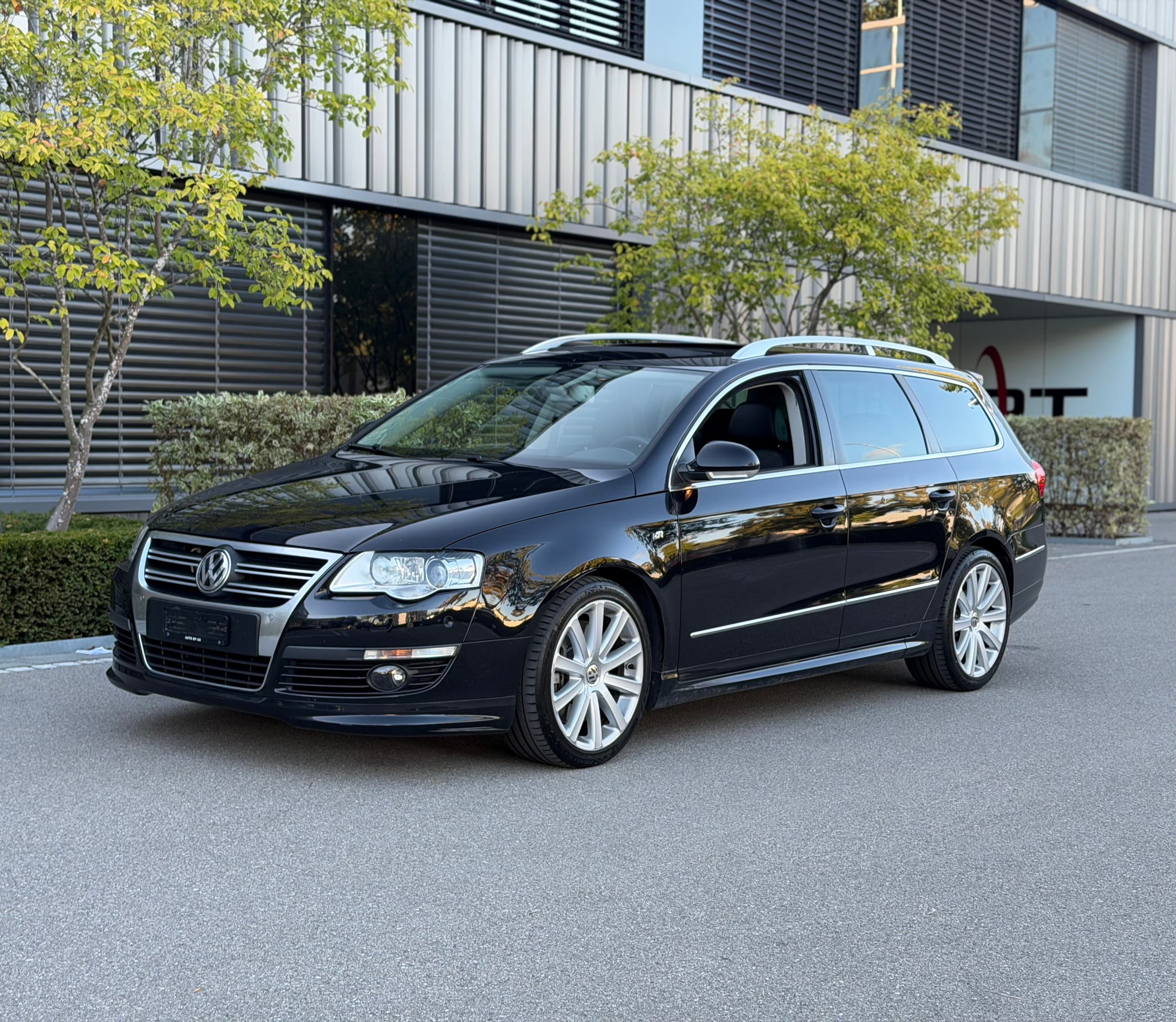 VW Passat Variant 3.2 V6 FSI R LINE 4Motion (Bild 1 von 13)