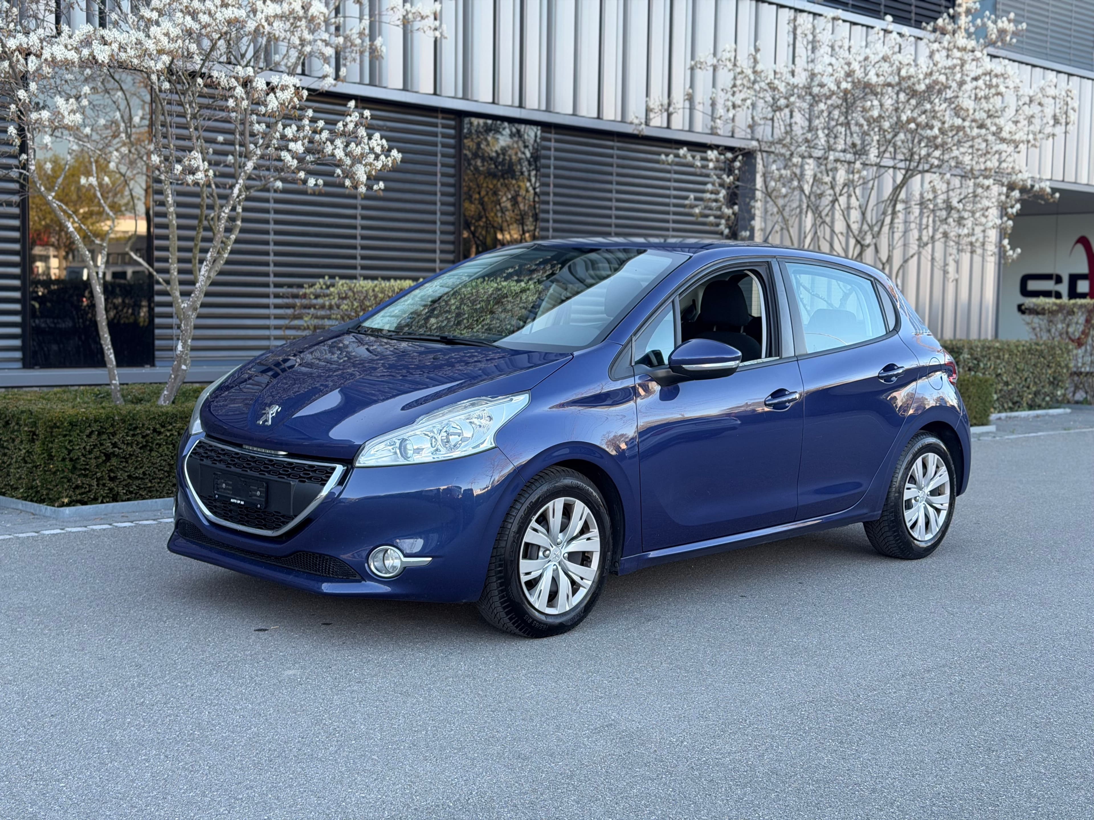 Peugeot 208 1.4 VTI Active (Bild 1 von 13)
