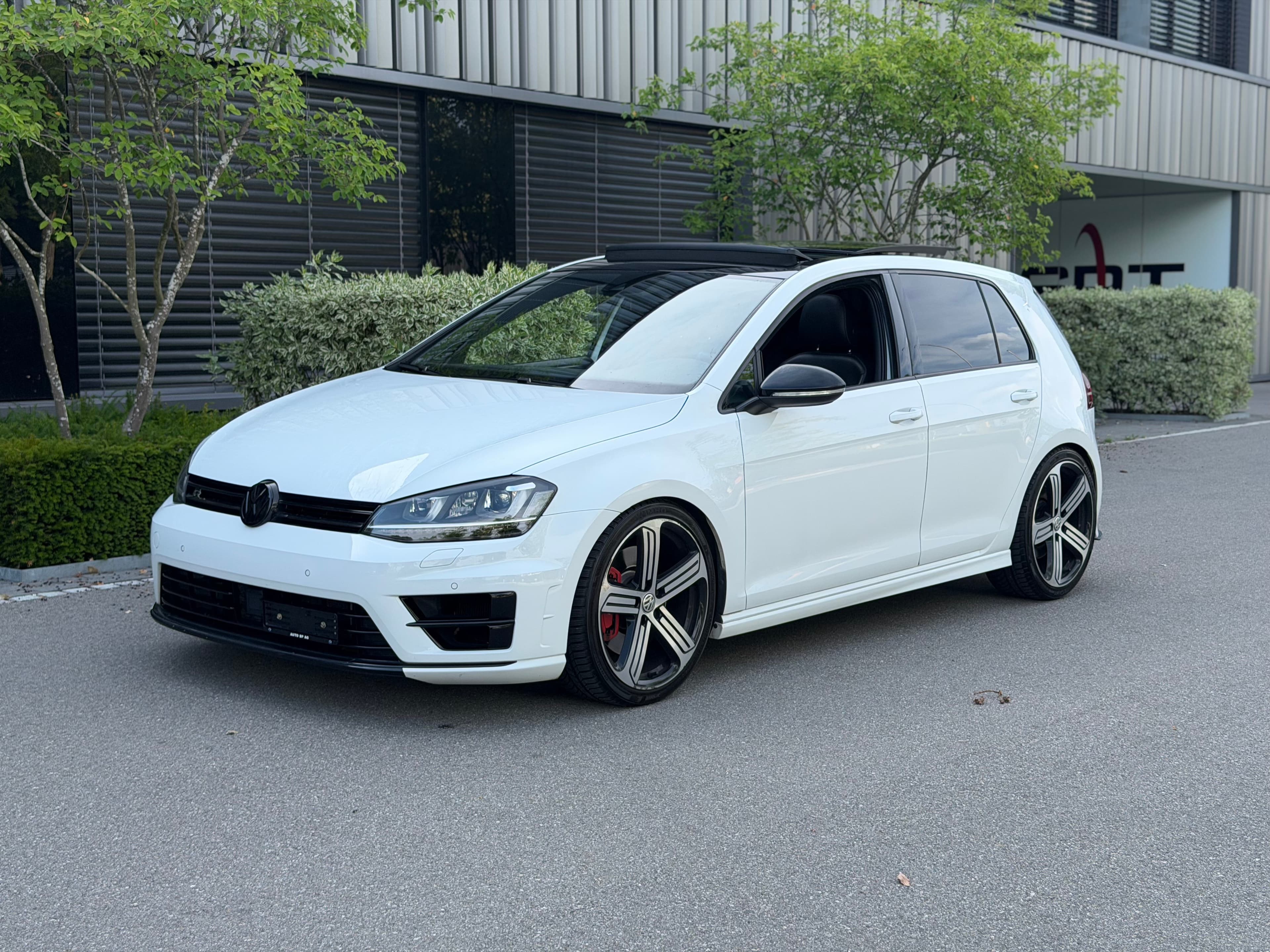 VW Golf 2.0 TSI R 4Motion DSG (Bild 1 von 14)