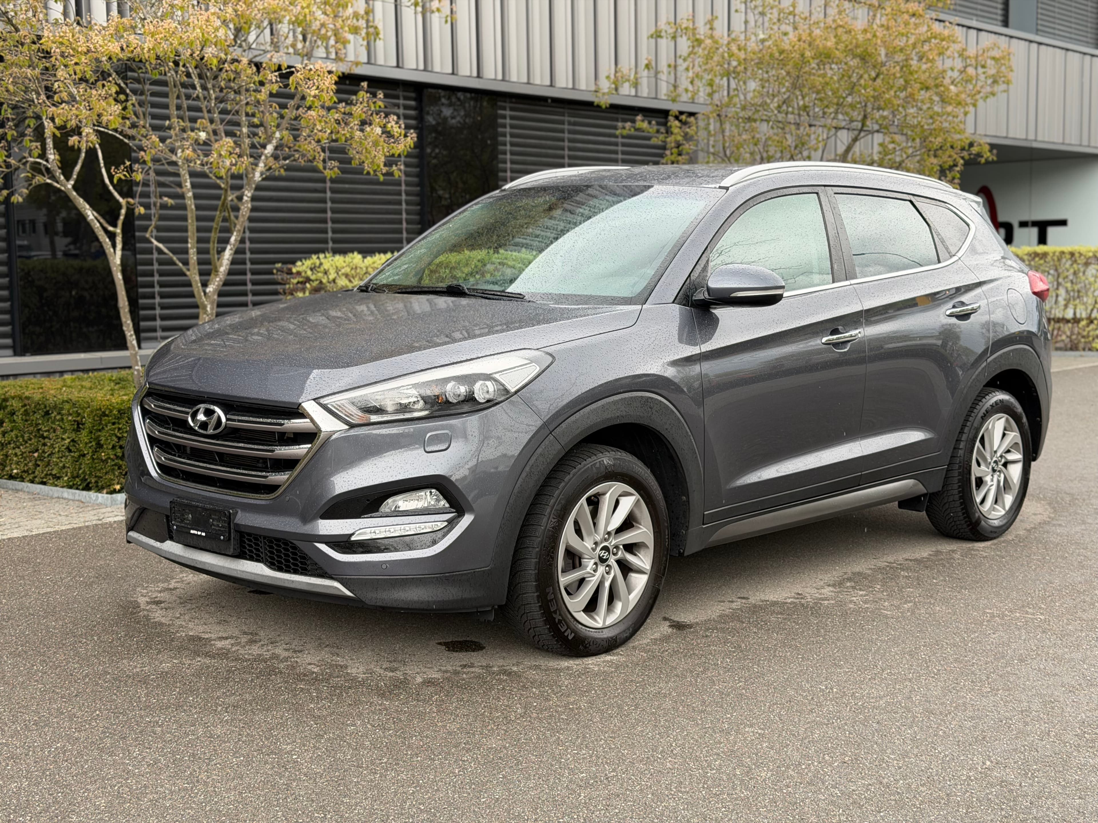 Hyundai Tucson 2.0 CRDI Plena 4WD (Bild 1 von 14)