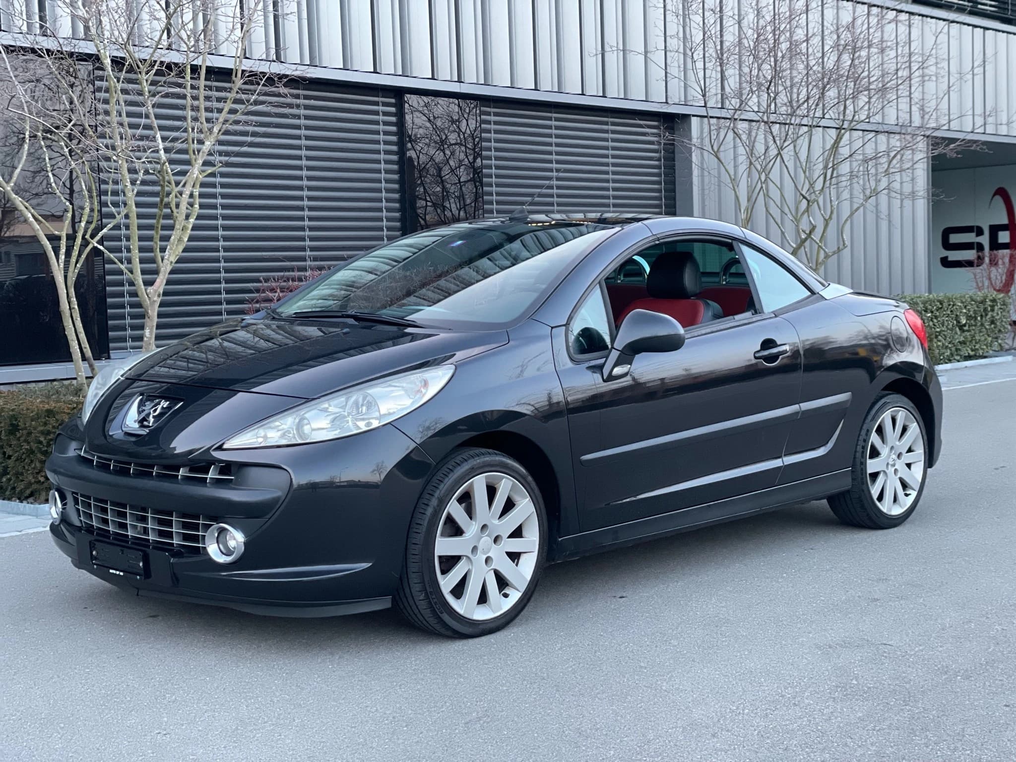 Peugeot 207 CC 1.6 HDI Sport (image principale)