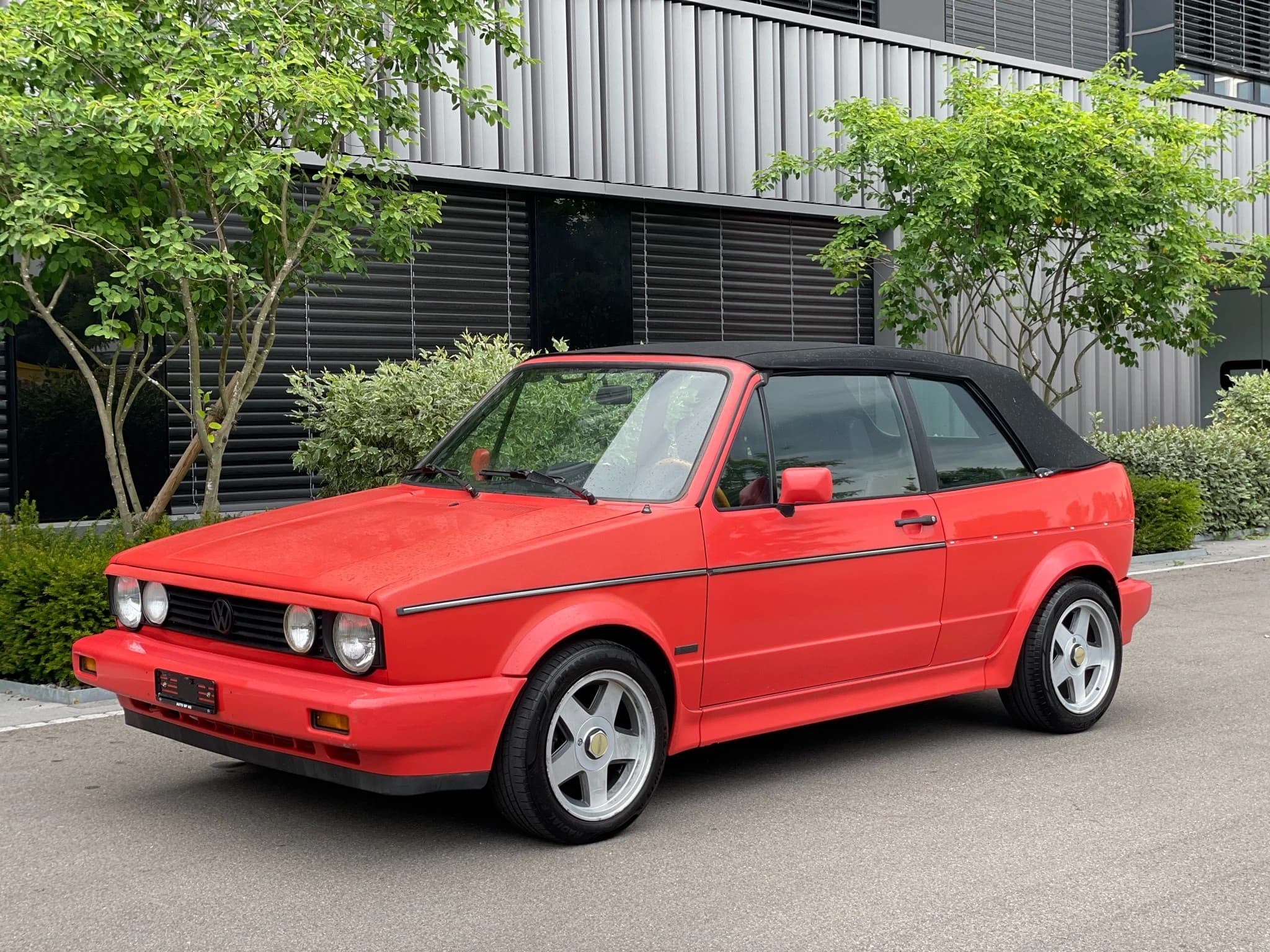 VW Golf Cabriolet 1800 Fashion-Line/Young-Line (image principale)