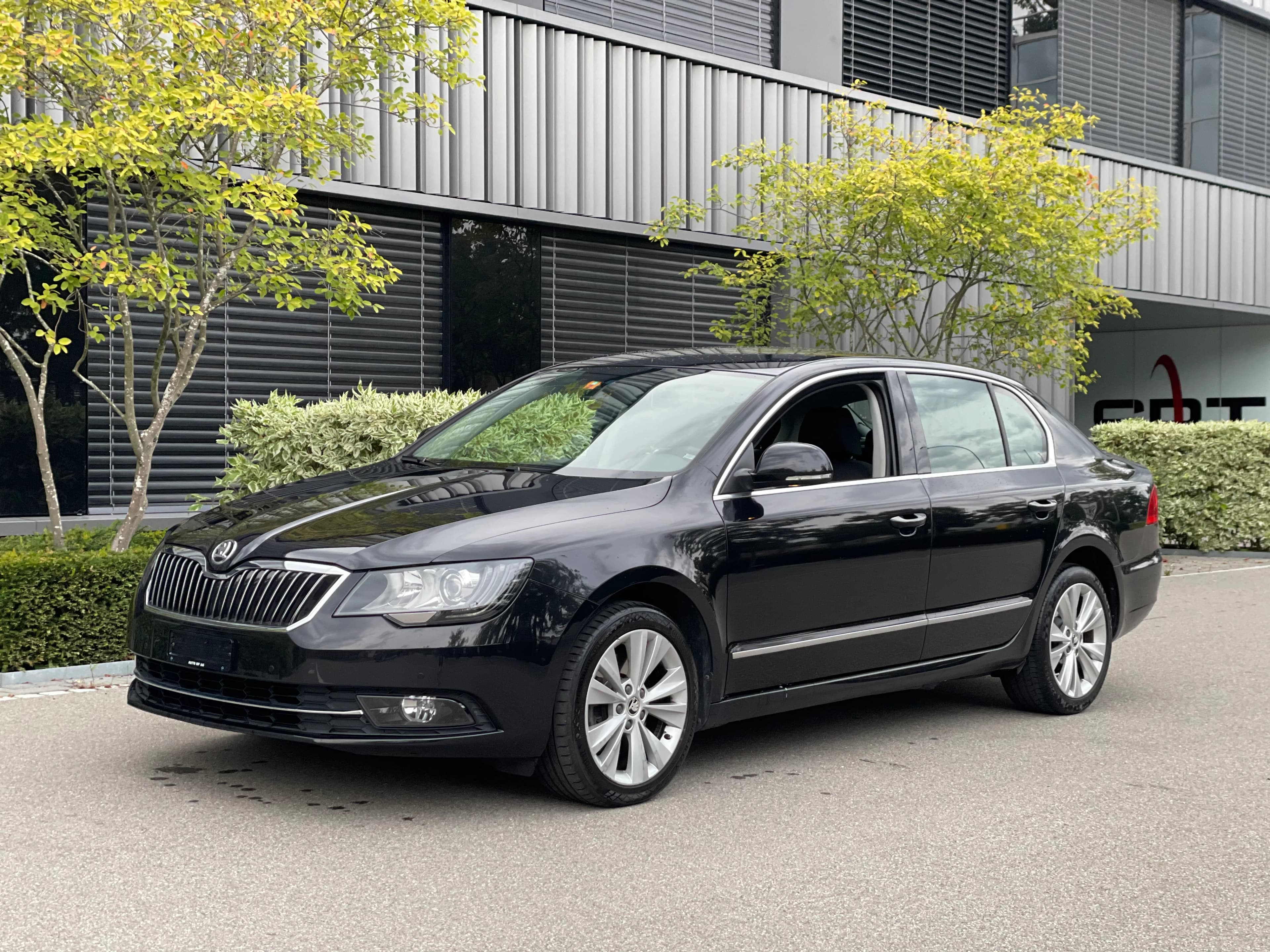Škoda Superb 1.8 TSI Elegance 4x4 (image principale)
