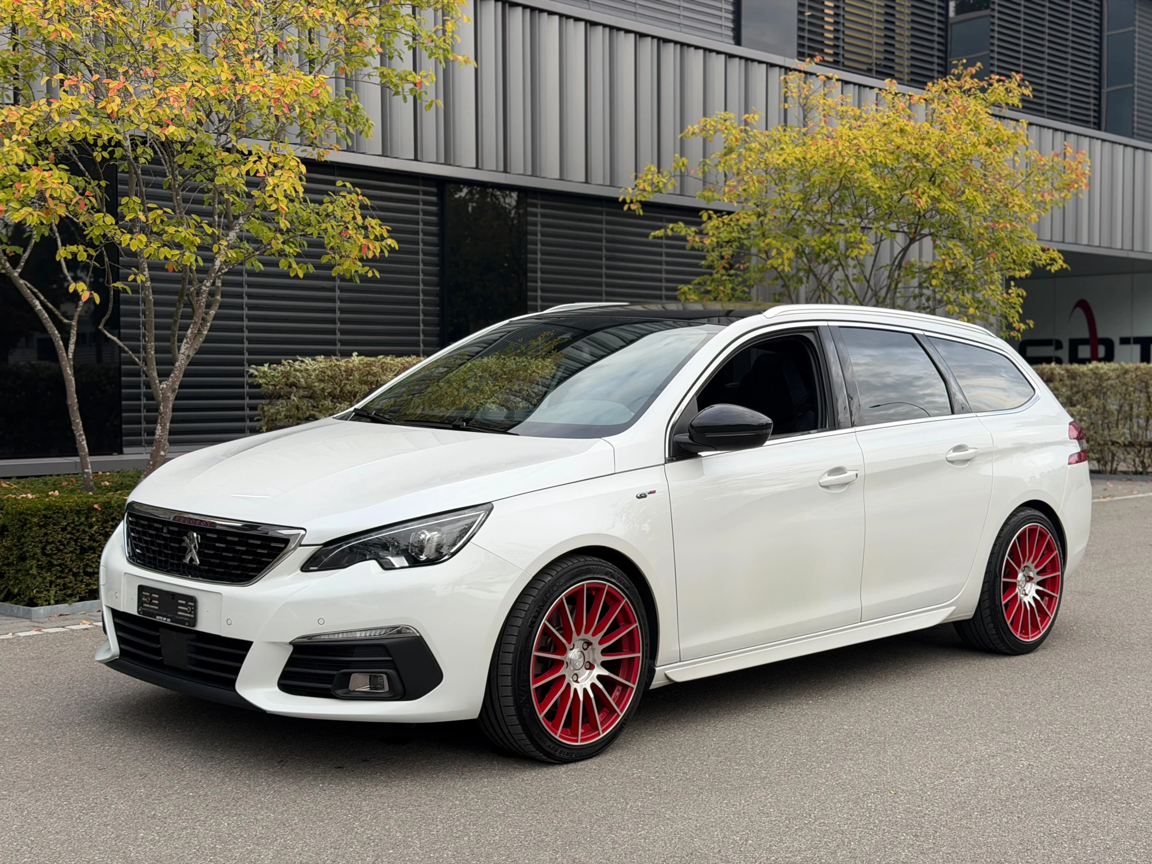 Peugeot 308 SW 2.0 BlueHDI GT EAT8 (image principale)