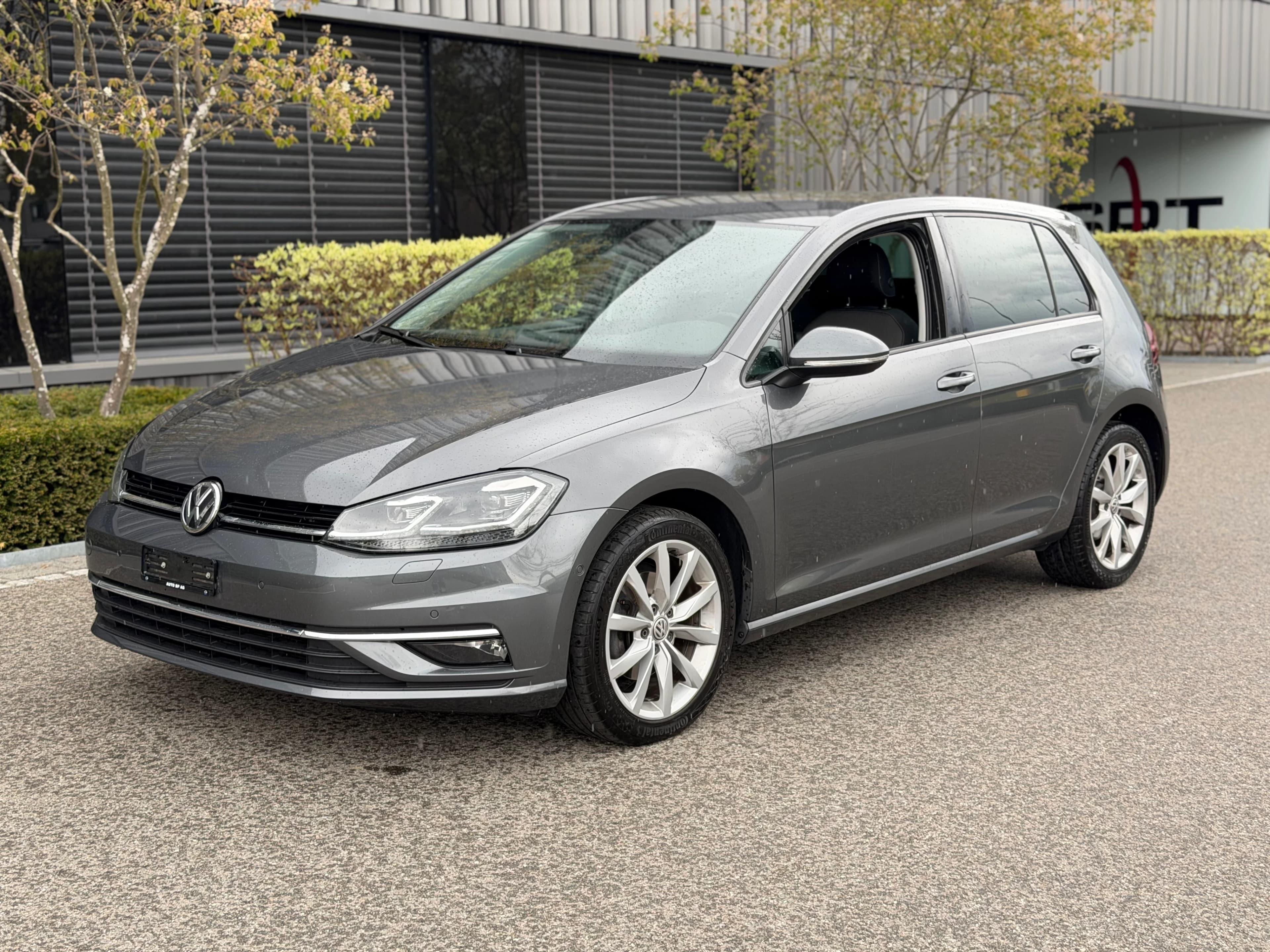 VW Golf 2.0 TDI Highline 4Motion DSG (image principale)